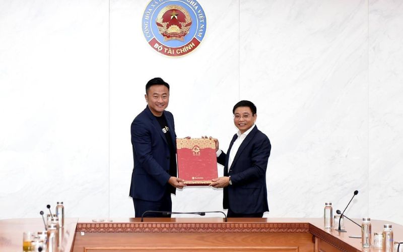 Daily Recap - 18/04/2025: Bybit đóng cửa thêm 5 dịch vụ Web3, DARK đạt vốn hoá 43 triệu USD 2 CEO Ben Zhou gặp Bộ trưởng Tài chính Việt Nam Nguyễn Văn Thắng
